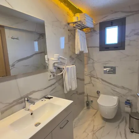 Loca Centre * Αλικαρνασσός