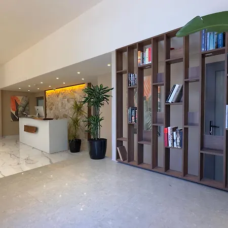 Loca Centre Ξενοδοχείο