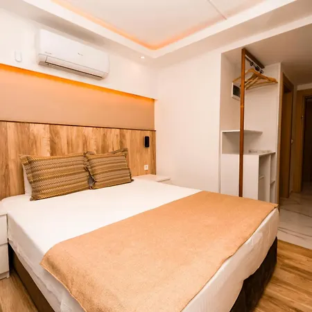 Ξενοδοχείο Loca Centre