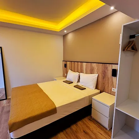 Hotell Loca Centre *