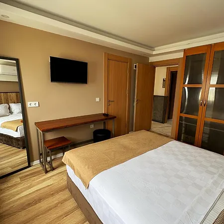 Loca Centre Hotell *